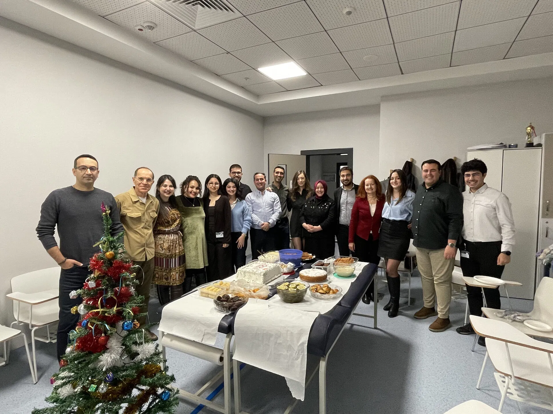 Odyoloji ve Odyometri Bölümü yılbaşı etkinliği grup fotoğrafı