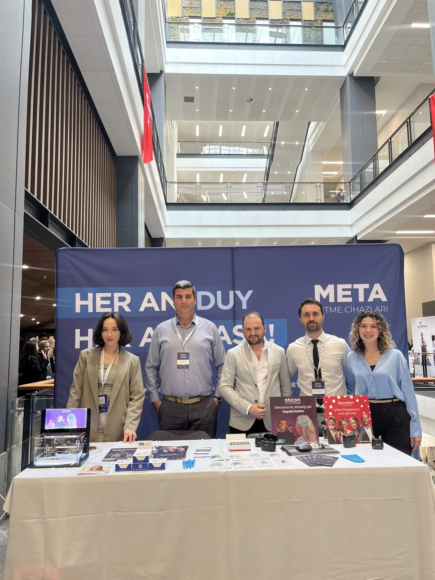 Meta İşitme Cihazları standı