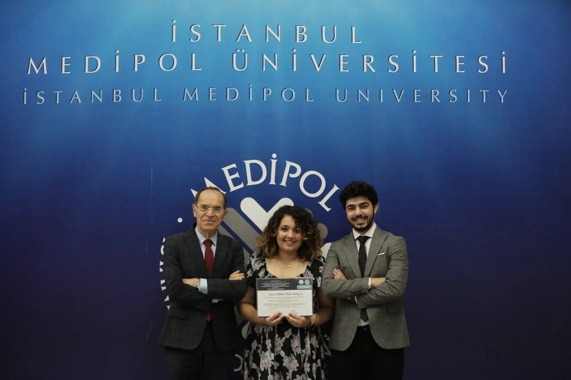 SÖZLÜ BİLDİRİDE BİRİNCİLİK MEDİPOL’DEN! etkinlik fotoğrafı 3
