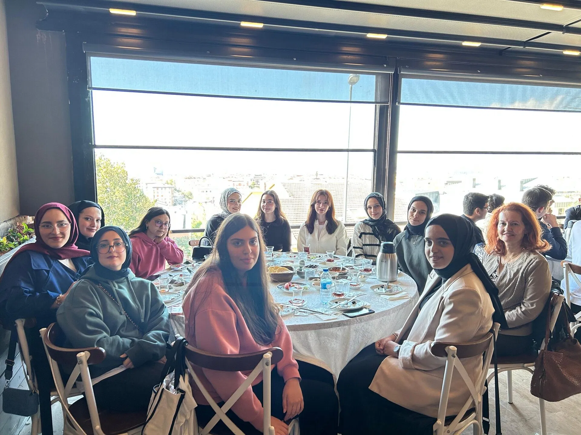 Odyoloji Bölümü’nde Sıcak Bir Karşılama: Tanışma Kahvaltısı ile Yeni Döneme Merhaba etkinlik fotoğrafı 4