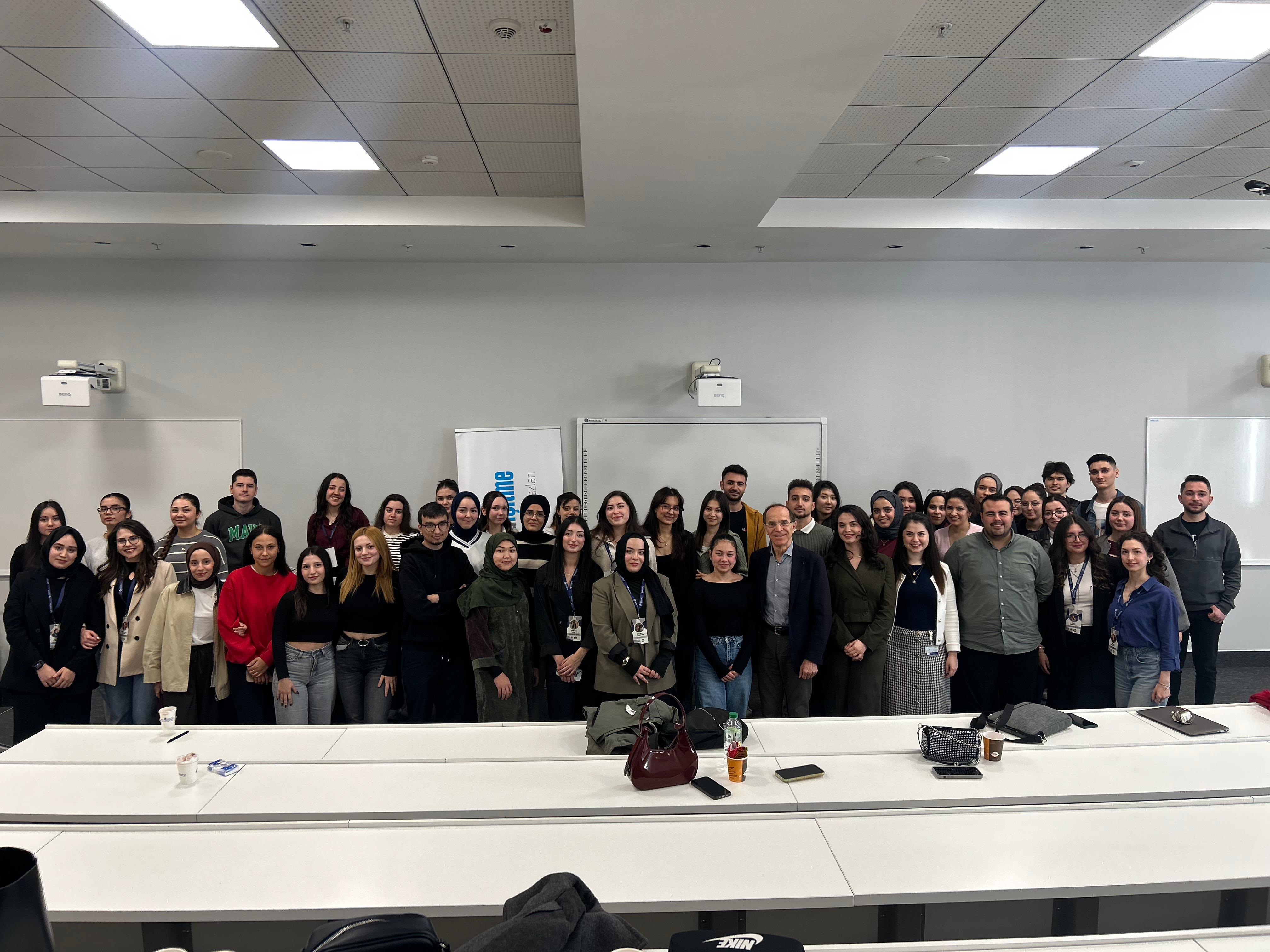 PHOTO-2025-12-03-09-47-21(3) PHOTO-2025-12-03-09-47-21(3)